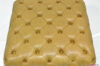 Capitonné work in the pouf