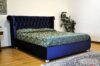Leichester bed in capitonné velvet
